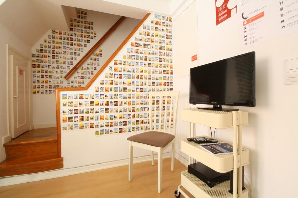 Ferienwohnung Bairro Alto In A Polaroid - Party In Lissabon Exterior foto